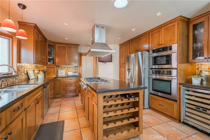 8225 Ocean View Avenue, Whittier, California 90602