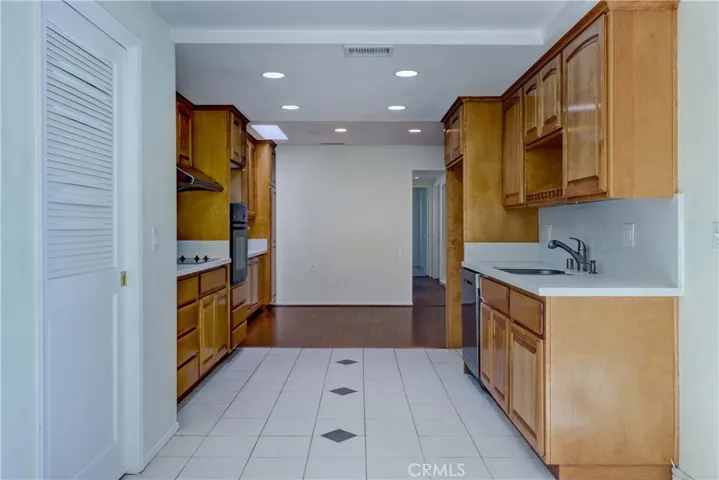 590 Ave Majorca B, Laguna Woods, California 92637