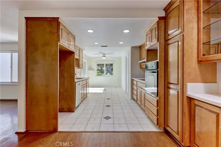 590 Ave Majorca B, Laguna Woods, California 92637