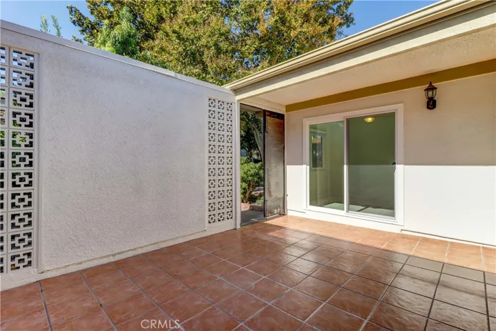 590 Ave Majorca B, Laguna Woods, California 92637