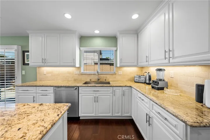 2115 Barrywood Avenue, San Pedro, California 90731
