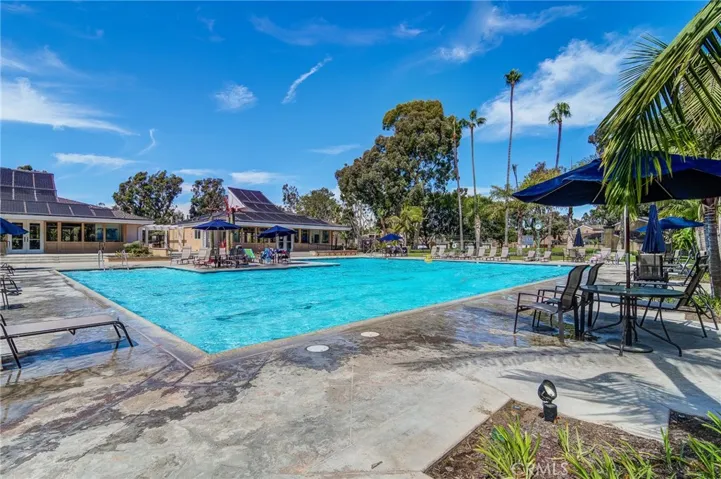 7086 Little Harbor Drive, Huntington Beach, California 92648