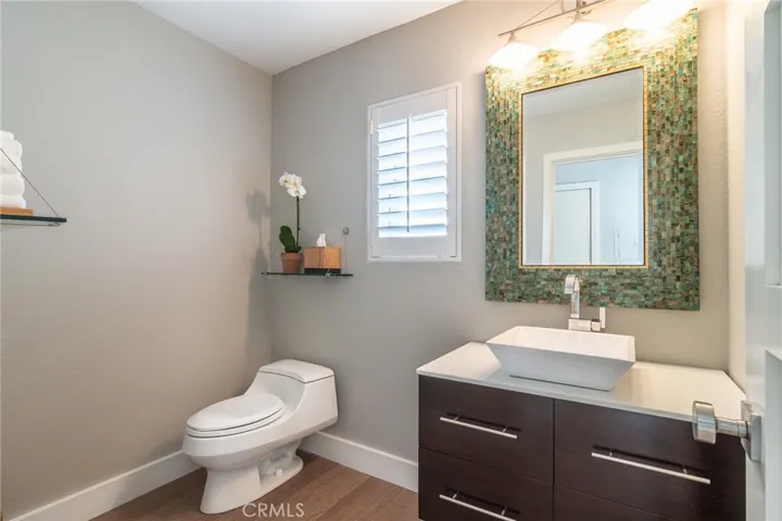 Downstairs guest bath