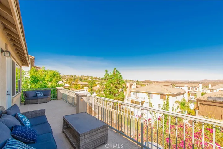 43 Plaza Avila, Lake Elsinore, California 92532