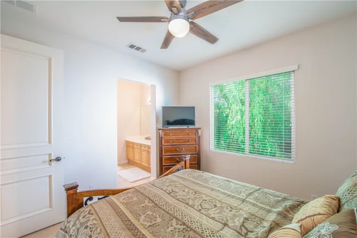 43 Plaza Avila, Lake Elsinore, California 92532