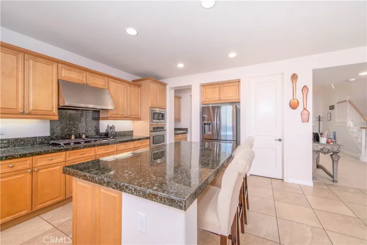 43 Plaza Avila, Lake Elsinore, California 92532