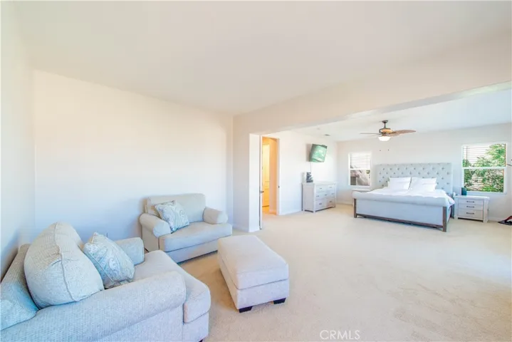 43 Plaza Avila, Lake Elsinore, California 92532