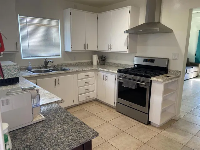 704 N Citrus Ave, Vista, California 92084