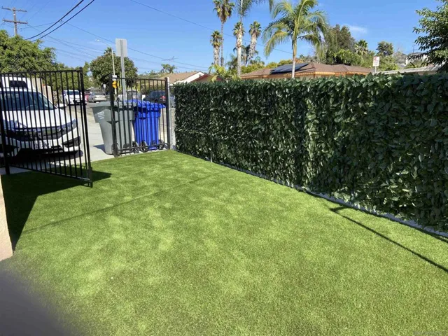 704 N Citrus Ave, Vista, California 92084