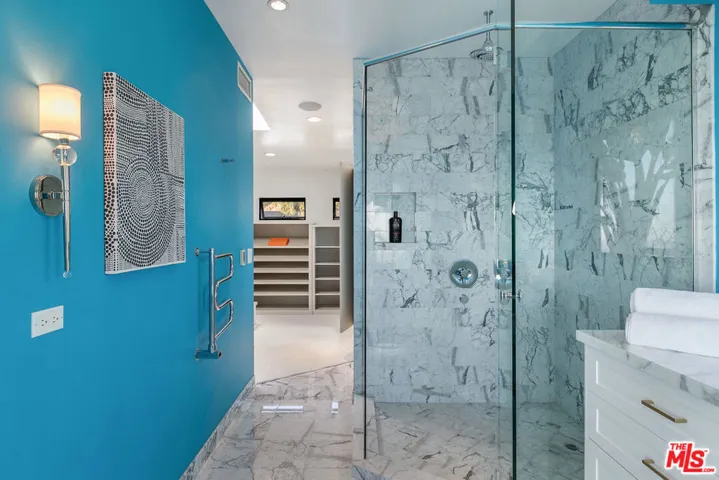 1501 Viewsite Terrace, Los Angeles, California 90069