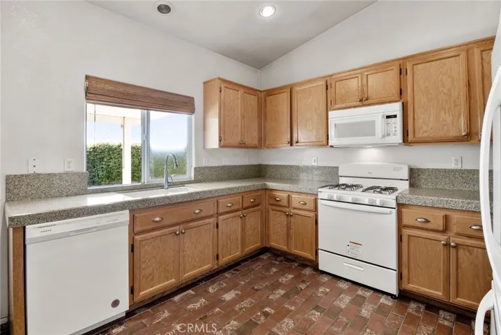 30297 Avenida Palmera, Homeland, California 92548