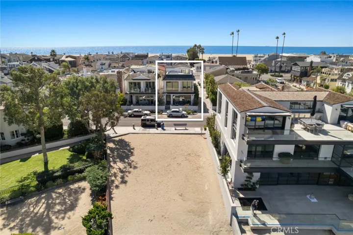 621 W Bay Avenue, Newport Beach, California 92661
