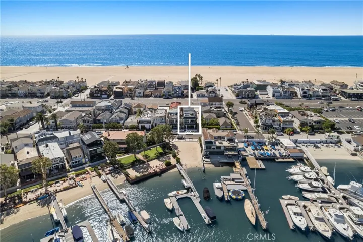 621 W Bay Avenue, Newport Beach, California 92661