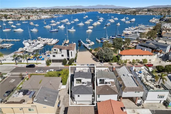 621 W Bay Avenue, Newport Beach, California 92661