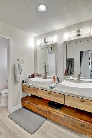1104 La Vida Court, Chula Vista, California 91915