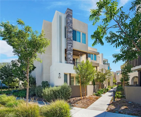 128 Catalyst, Irvine, California 92618