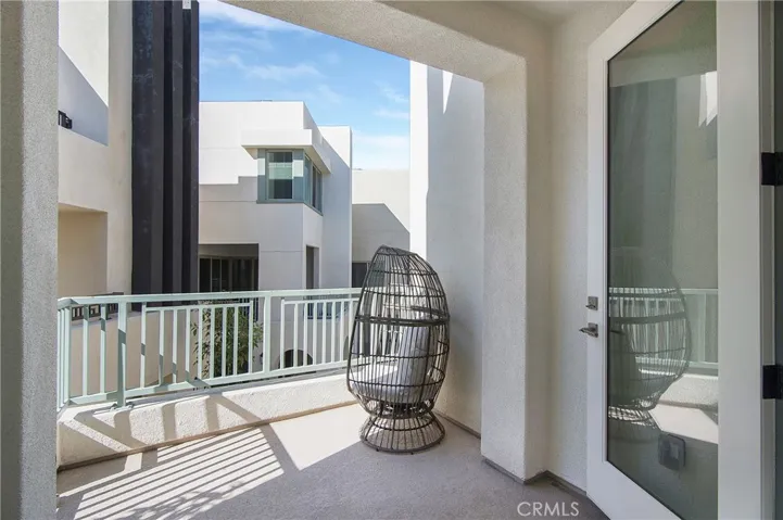 128 Catalyst, Irvine, California 92618