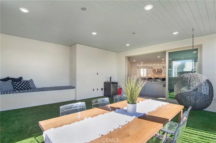 128 Catalyst, Irvine, California 92618