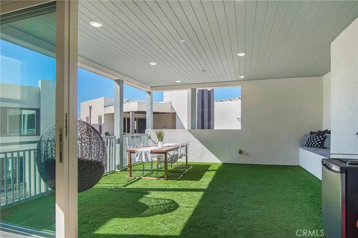 128 Catalyst, Irvine, California 92618