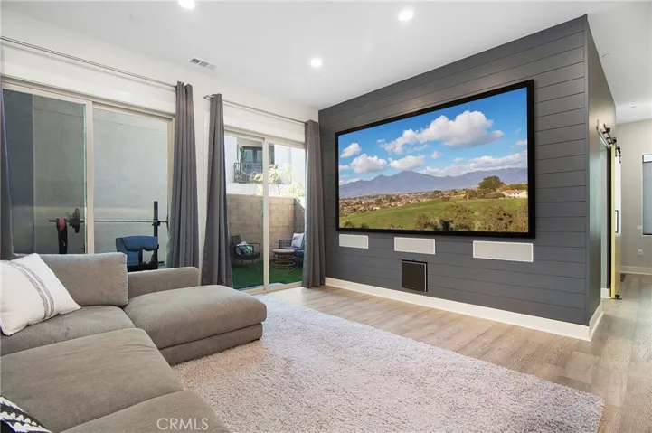 128 Catalyst, Irvine, California 92618