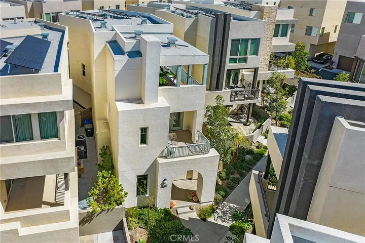 128 Catalyst, Irvine, California 92618