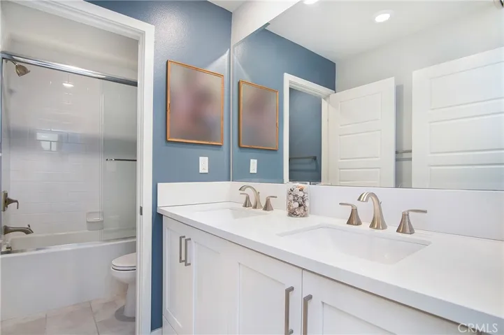 128 Catalyst, Irvine, California 92618