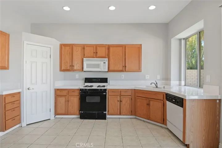 7842 Cameron Way, Riverside, California 92509