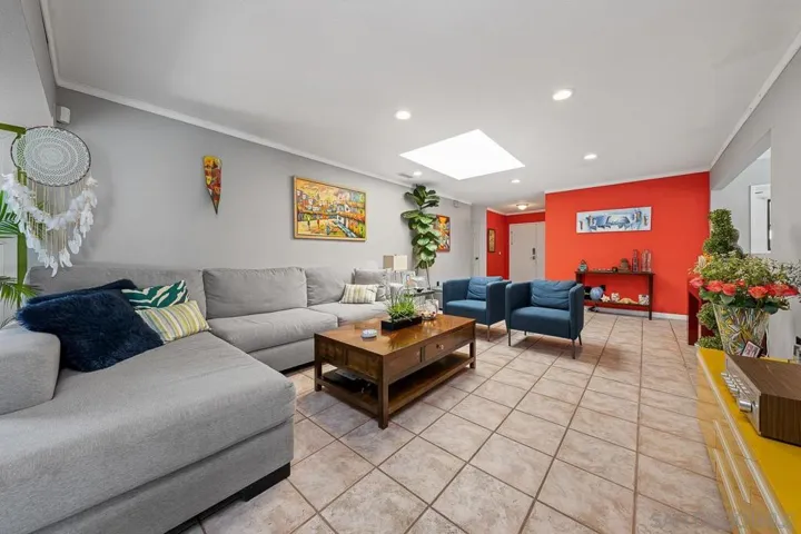4126 Alana Circle, Oceanside, California 92056