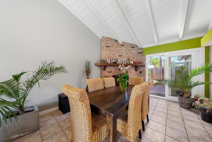 4126 Alana Circle, Oceanside, California 92056