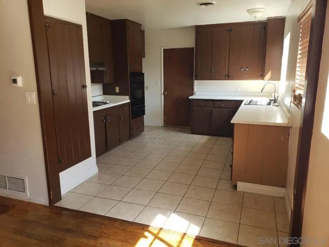 1038 S Johnson Ave, None, California 92020
