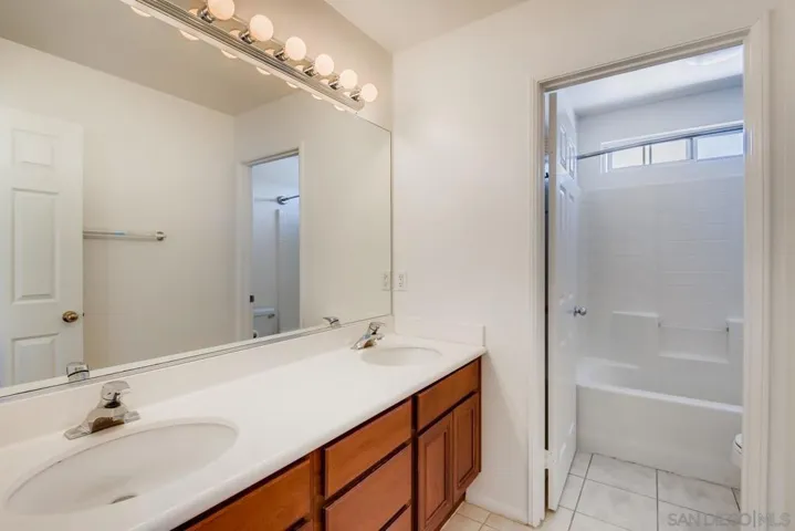 1049 Tesoro Avenue, San Marcos, California 92069