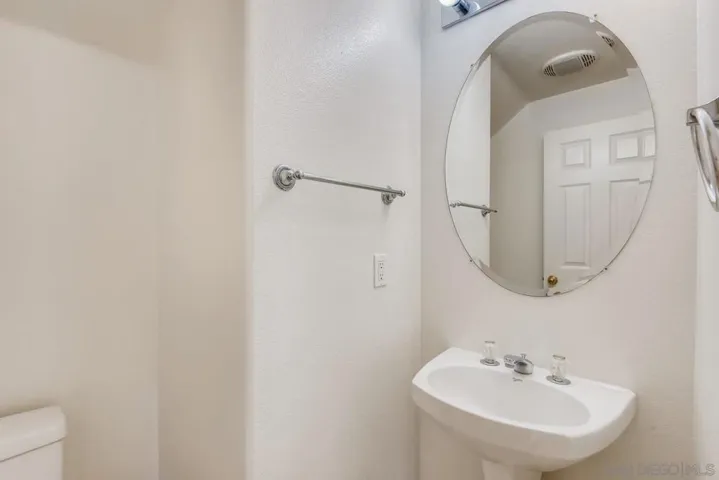 1049 Tesoro Avenue, San Marcos, California 92069