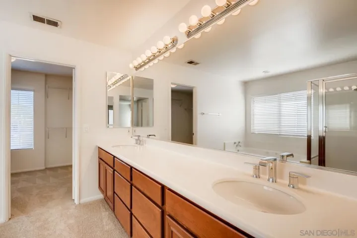 1049 Tesoro Avenue, San Marcos, California 92069