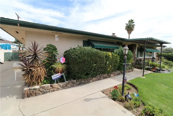 walkway to front door