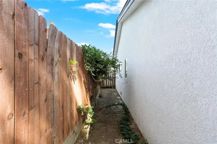 548 Sonora Avenue, Merced, California 95340