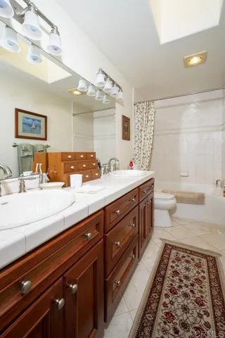 1809 Willowhaven Road, Encinitas, California 92024