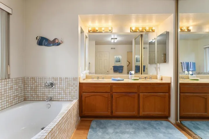 2934 Sombrosa, Carlsbad, California 92009