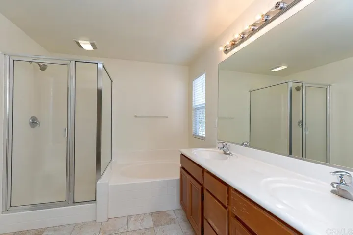 3993 Aliento Way, Oceanside, California 92057
