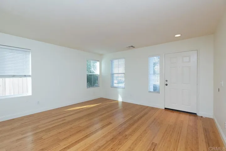 3993 Aliento Way, Oceanside, California 92057