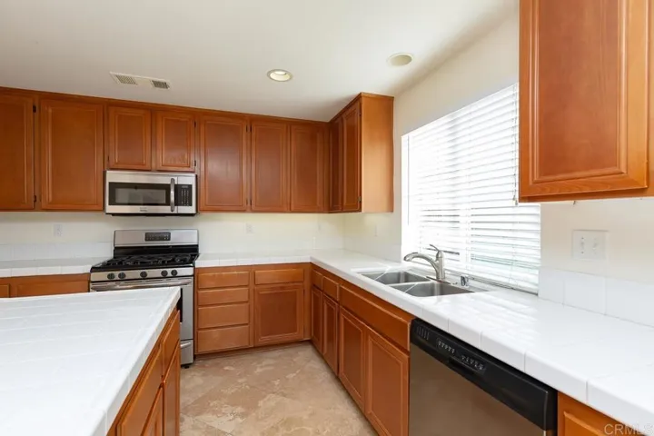 3993 Aliento Way, Oceanside, California 92057