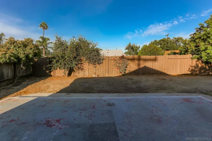 882 S Lincoln Ave, El Cajon, California 92020