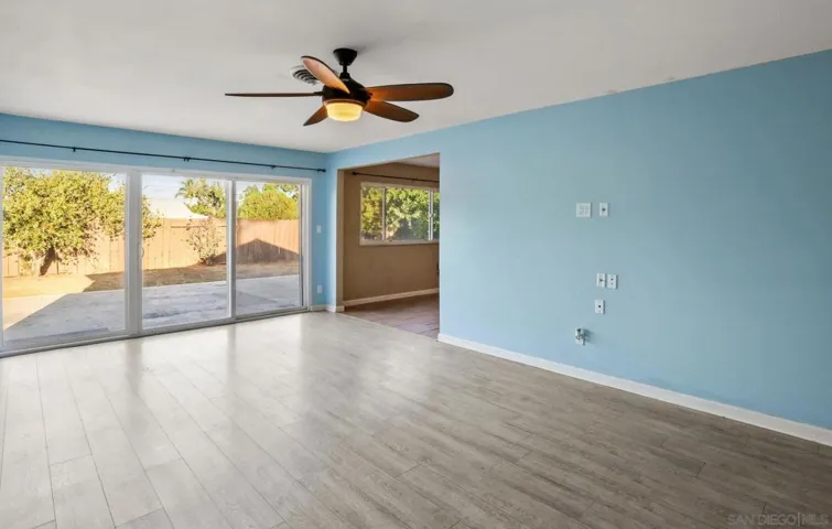 882 S Lincoln Ave, El Cajon, California 92020