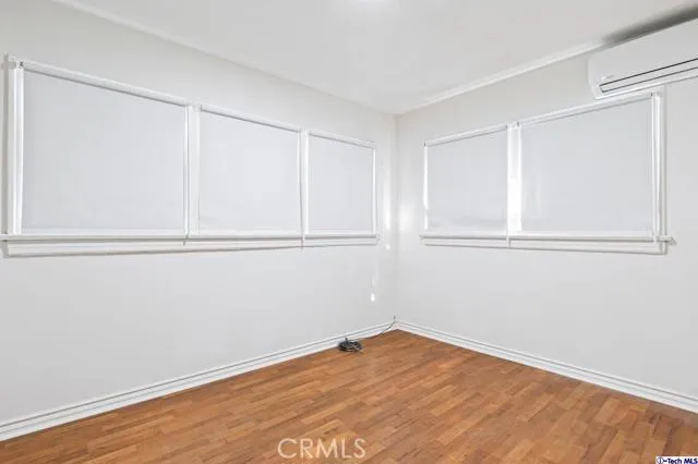 927 E Cypress Avenue, Burbank, California 91501