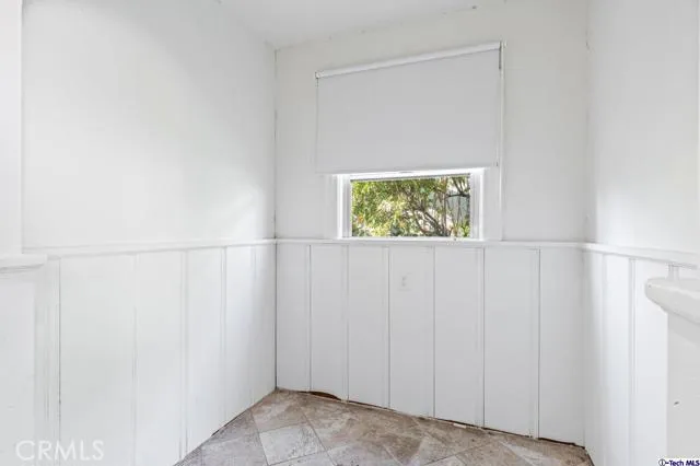 927 E Cypress Avenue, Burbank, California 91501
