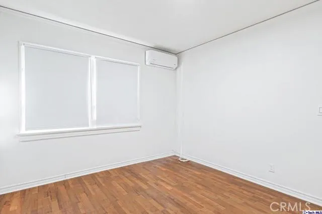 927 E Cypress Avenue, Burbank, California 91501