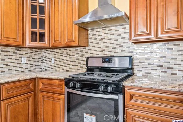 927 E Cypress Avenue, Burbank, California 91501