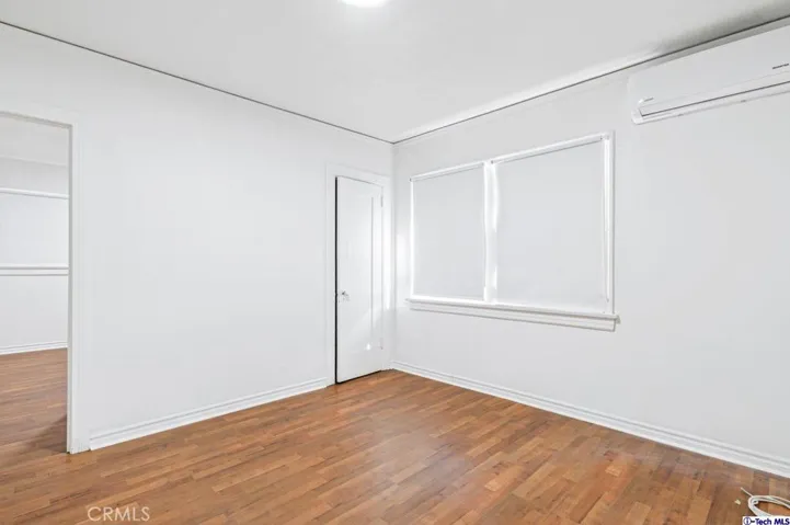 927 E Cypress Avenue, Burbank, California 91501