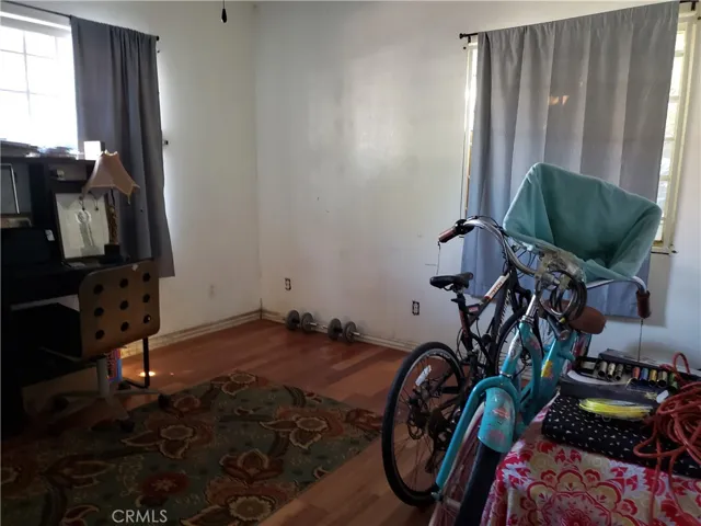 2410 Elm Avenue, Long Beach, California 90806
