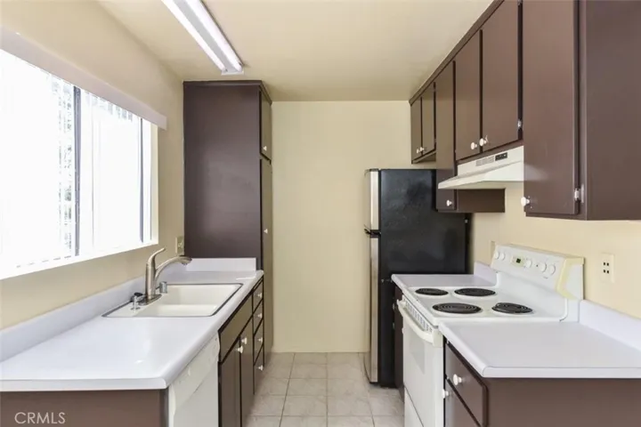 222 Springview, Irvine, California 92620