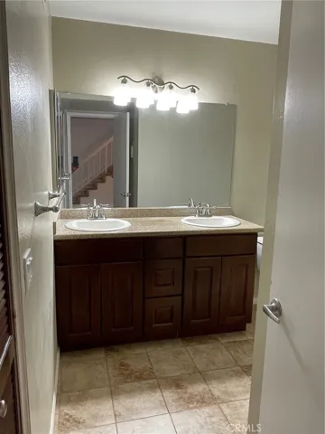Bathroom double sink - downstairs